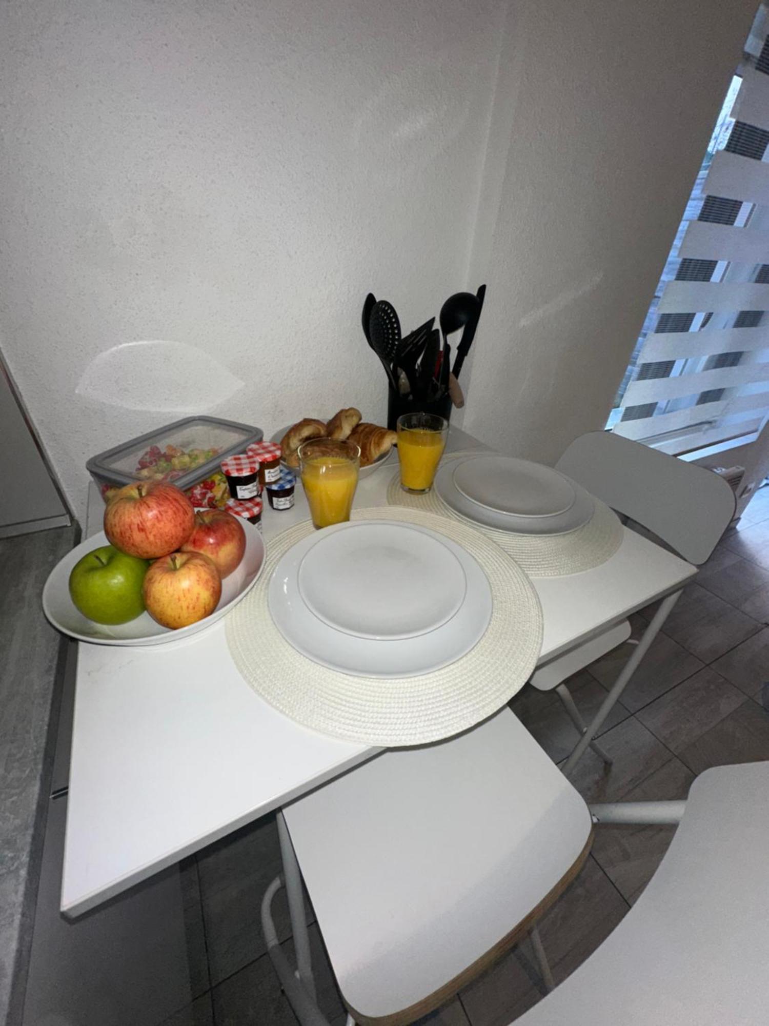 # Le 6 # Joli Petit Studio ! Centre Ville Au Calme مُلووز المظهر الخارجي الصورة