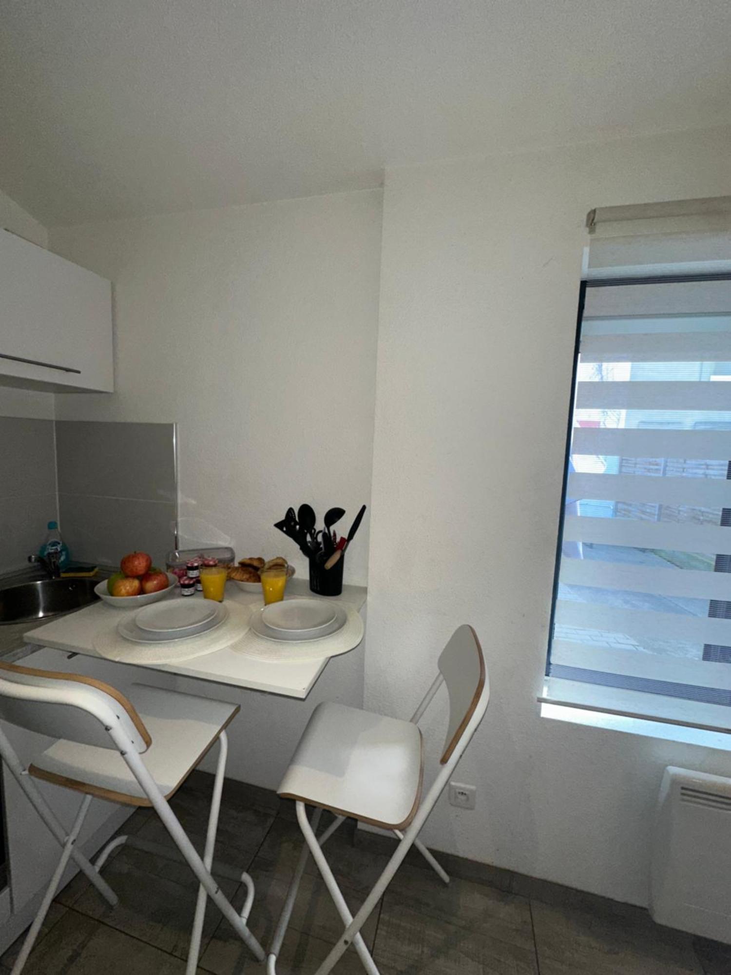 # Le 6 # Joli Petit Studio ! Centre Ville Au Calme مُلووز المظهر الخارجي الصورة